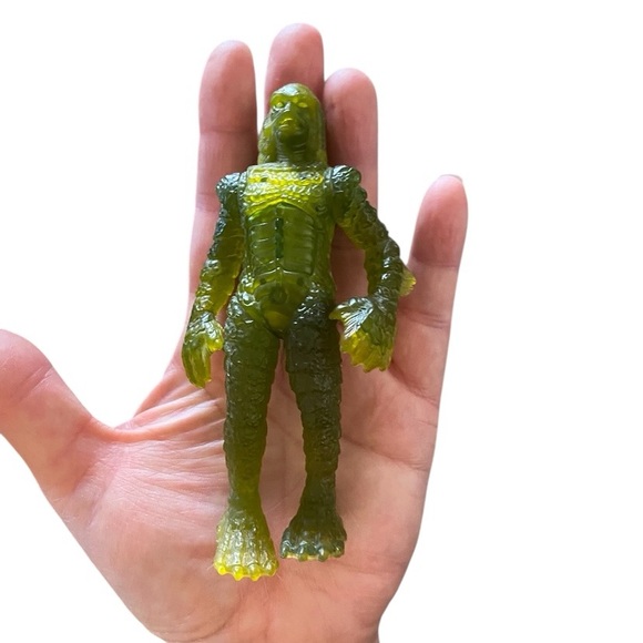 Vintage 97 collectible Burger King Creature from the Black Lagoon action figure - Picture 3 of 3